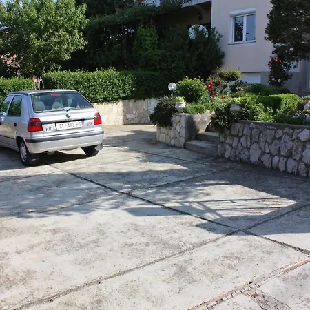 Apartment Apartments With A Parking Space Smrika, Kraljevica - 5338 Šmrika
